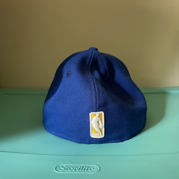 Golden State Warriors fitted hat - size 7 1/8 - Picture 2 of 6